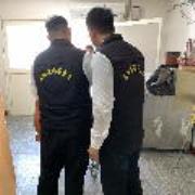 專業入殮人員二名