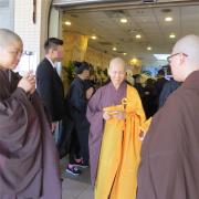 告別式出家法師