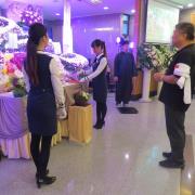 女襄儀(館外18-24呎)