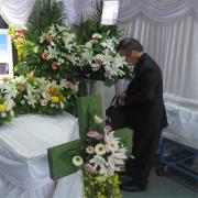 入殮-基督教牧師