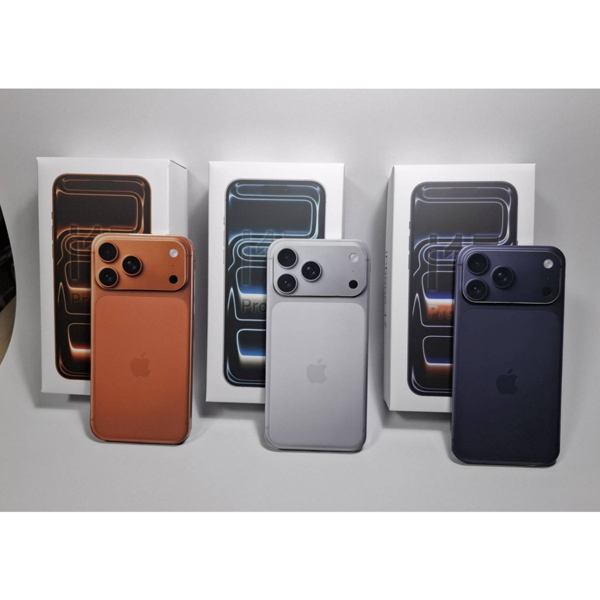 仿真IPHONE手機組