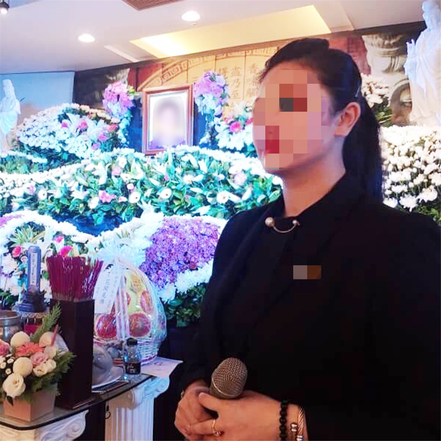 女國台語(館外30-36呎)