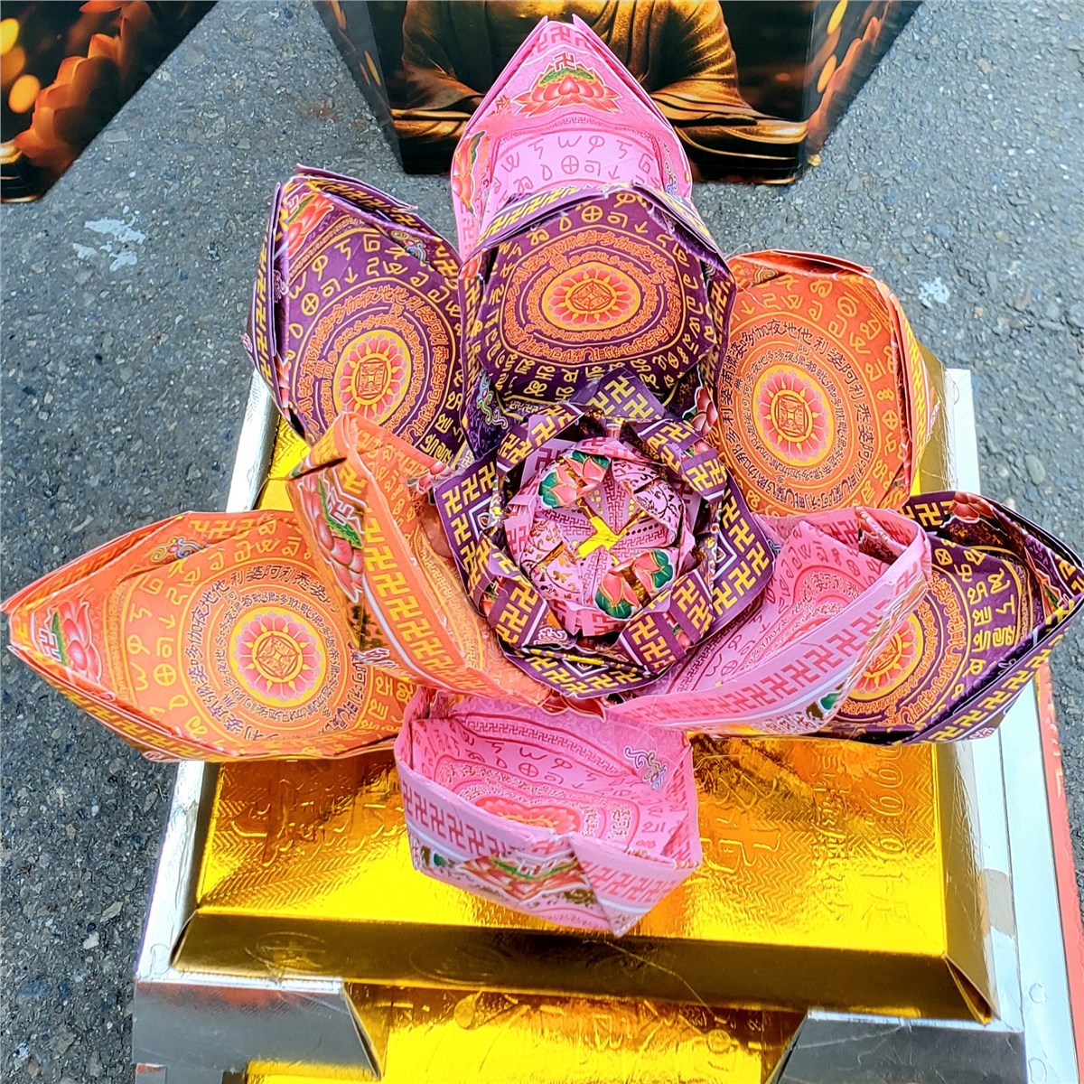 金蓮塔(底座或蓮花會依現貨出貨)