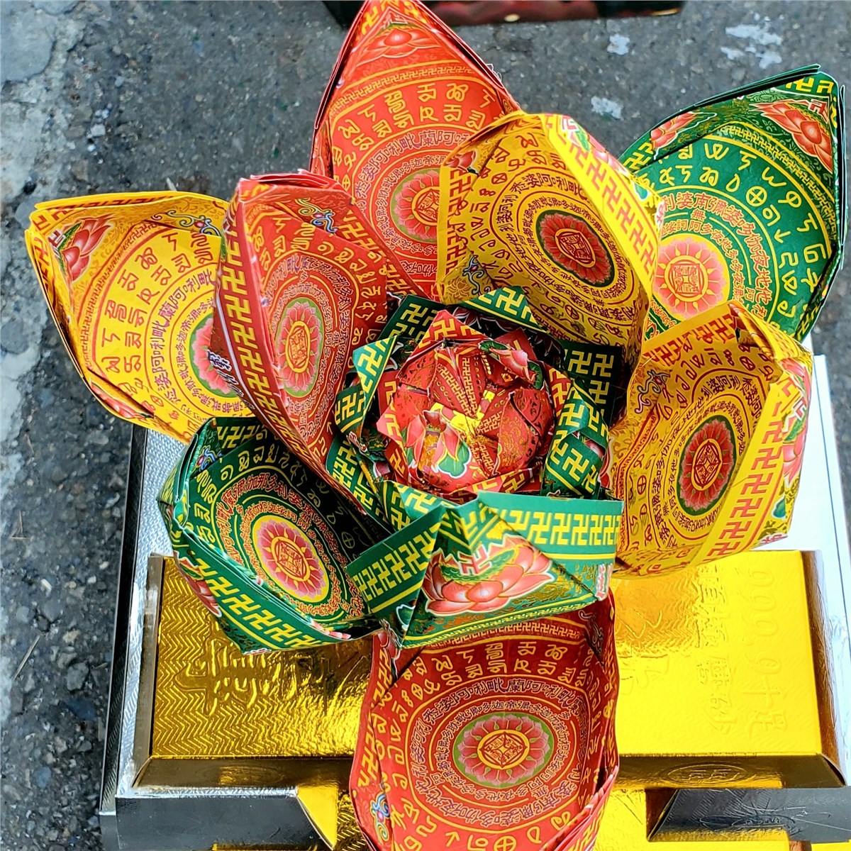 金蓮塔(底座或蓮花會依現貨出貨)