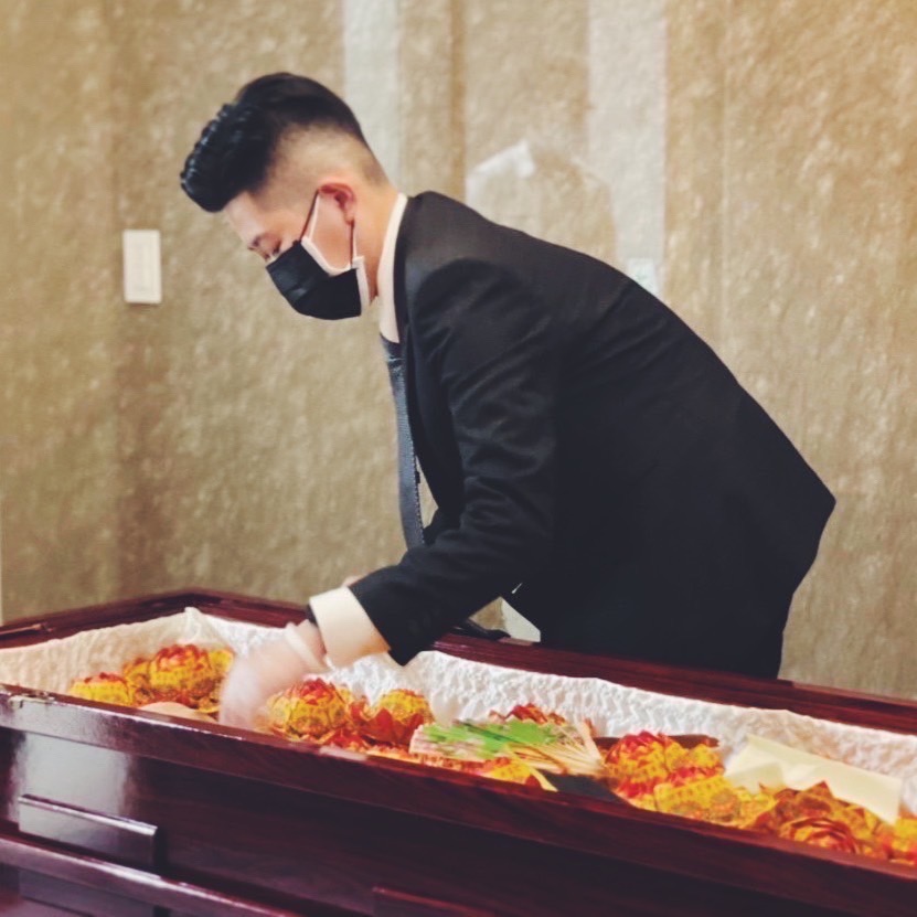 入殮人員