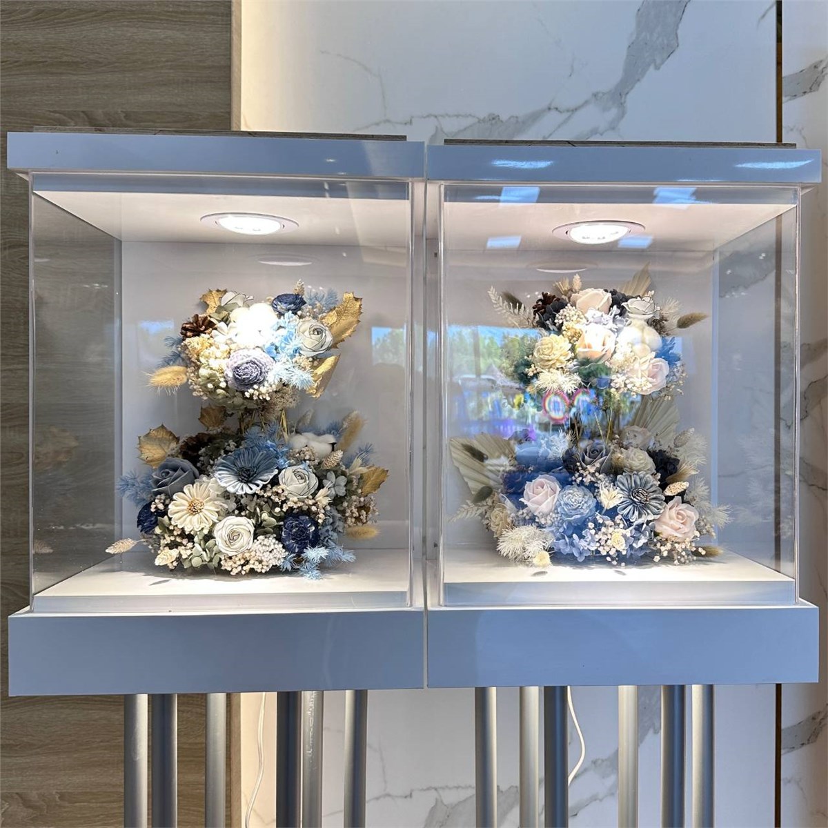 (租用)三對藍色永生花燈柱(豎靈到告別式)-限殯儀館